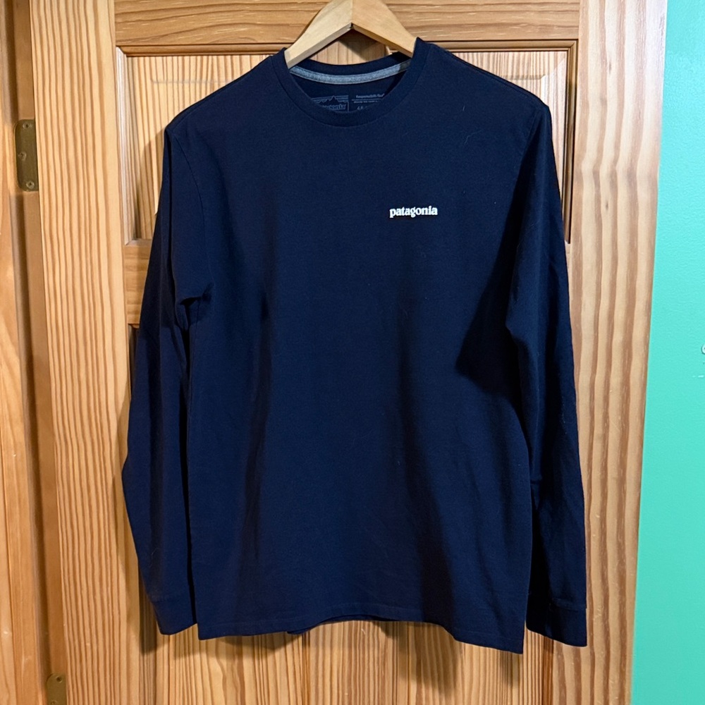 Patagonia, men’s long sleeve logo shirt, navy, small, regular fit